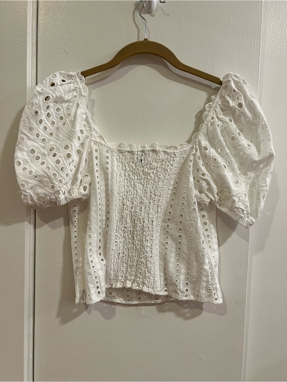 Charo Ruiz White Eyelet Puff-Sleeve Square Neck Blouse - Picture 4 of 4
